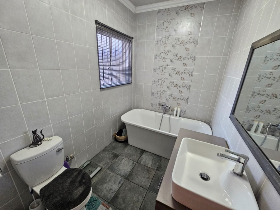 To Let 3 Bedroom Property for Rent in Sasolburg Ext 11 Free State